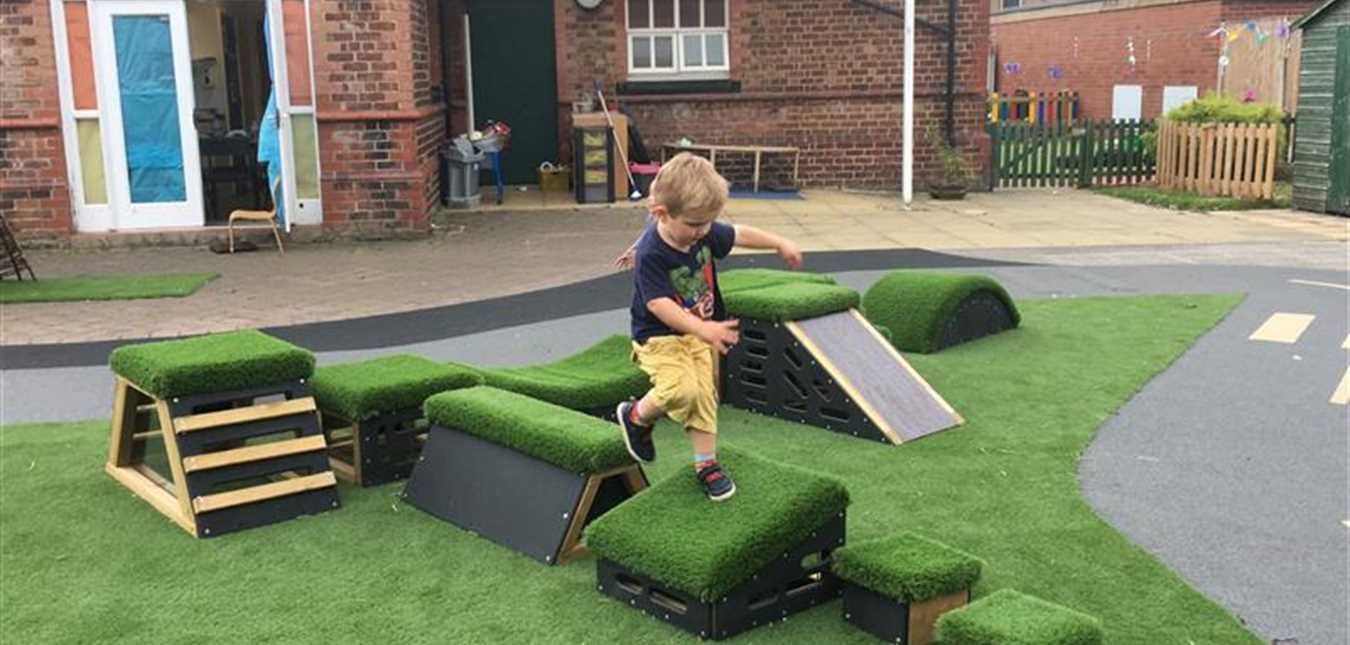 Climbing frames deals for toddlers