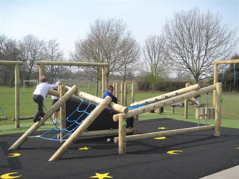 Log Labyrinth Climbing Frame | Pentagon Play