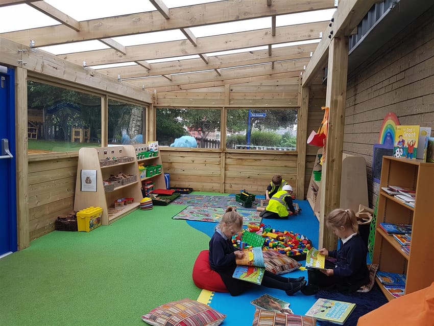 Blakehill Primary School's Freestanding Canopy Main Image