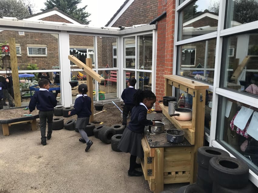 Thomas Hickman School's Outdoor Play Equipment Main Image