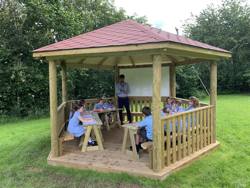 Norley Primary School’s Outdoor Classroom Main Image