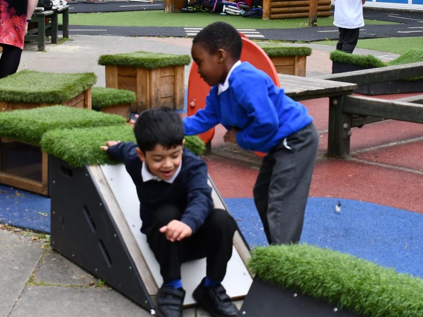 Freestanding Active Play at Crowcroft Primary School Main Image