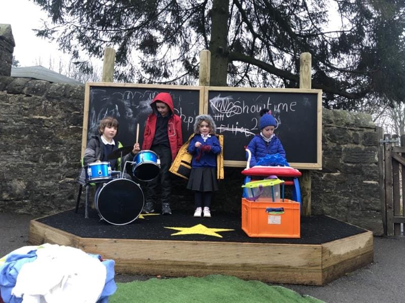 Outdoor Performance Stages