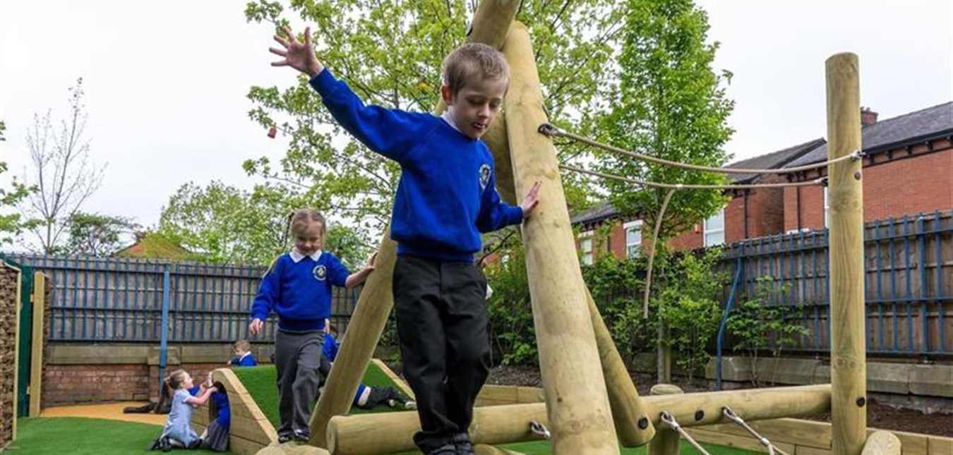 Develop Growth Mindset Through Outdoor Play