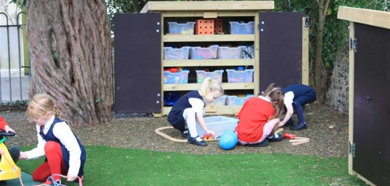 4 Ways To Teach Children Responsibility Outdoors