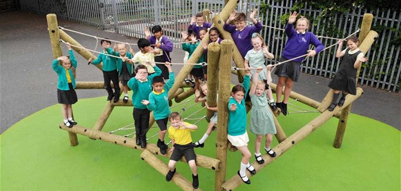 5 Benefits Of Climbing frames For KS2