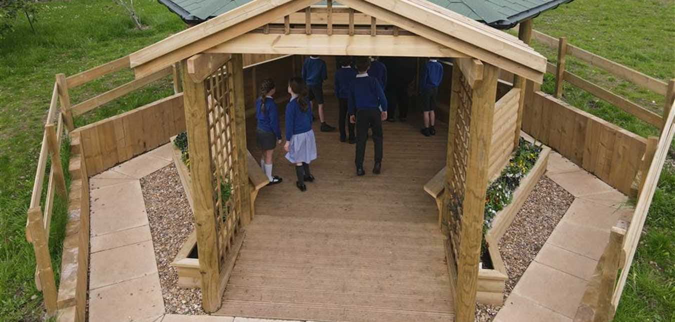 The Benefits of a Secret Garden Gazebo 