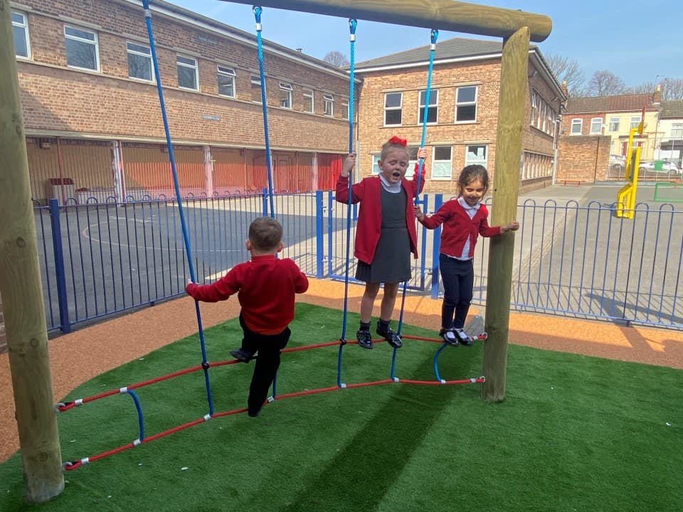 The net traverse is great as multiple children can play on it at the same time!