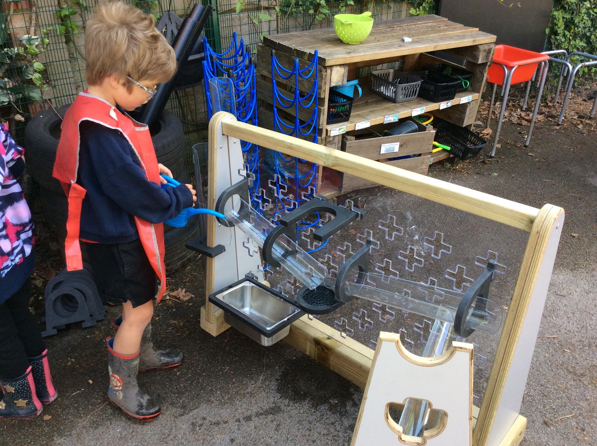 The Mini Water Wall with Freestanding Channels is great for nursery pupils