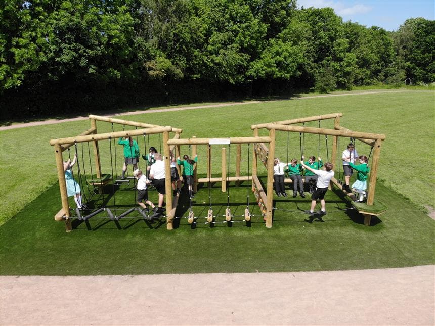 Outdoor climbing frame for primary school playgrounds