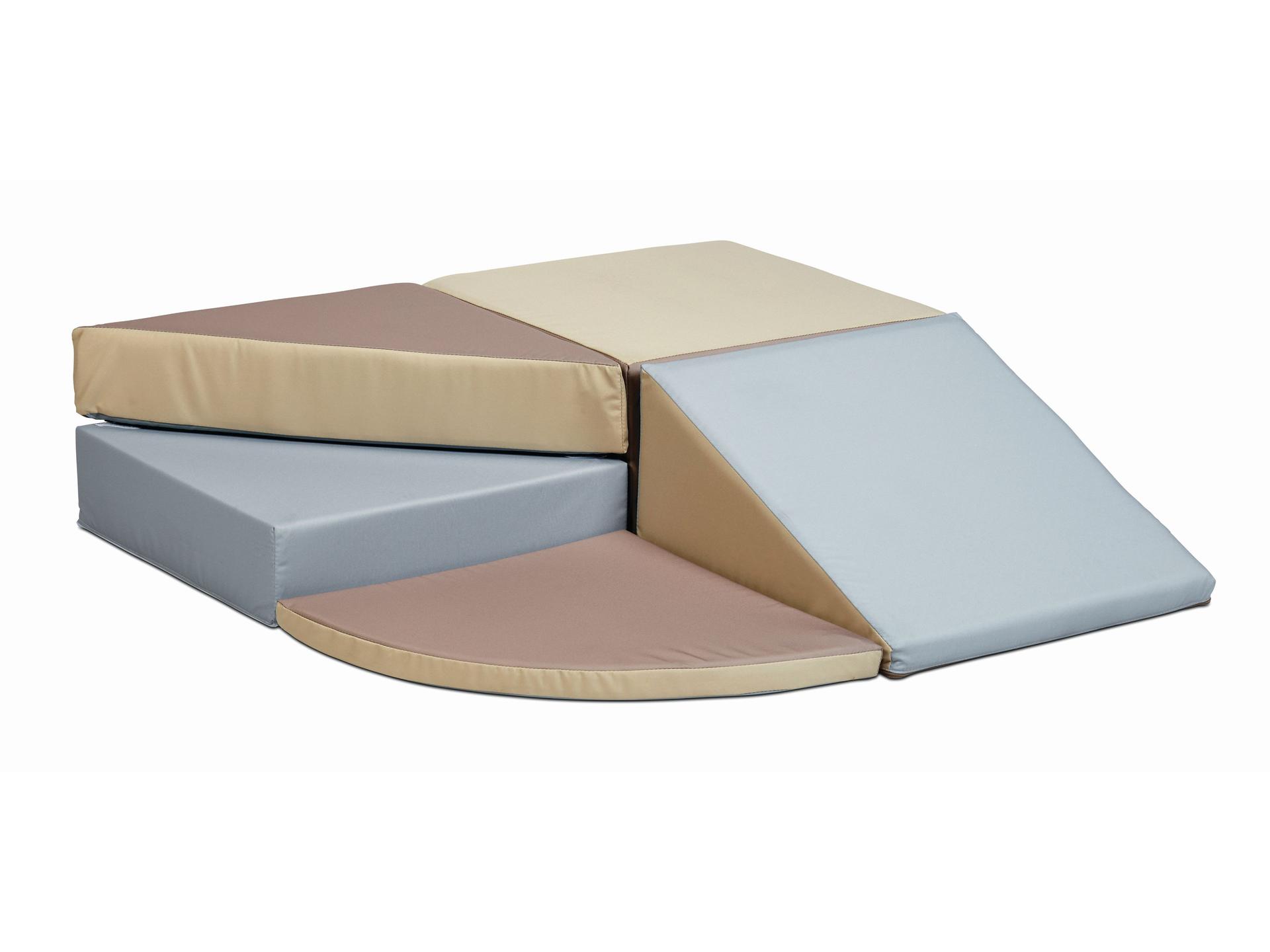 millhouse soft play unit with large steps, slide and cosy area