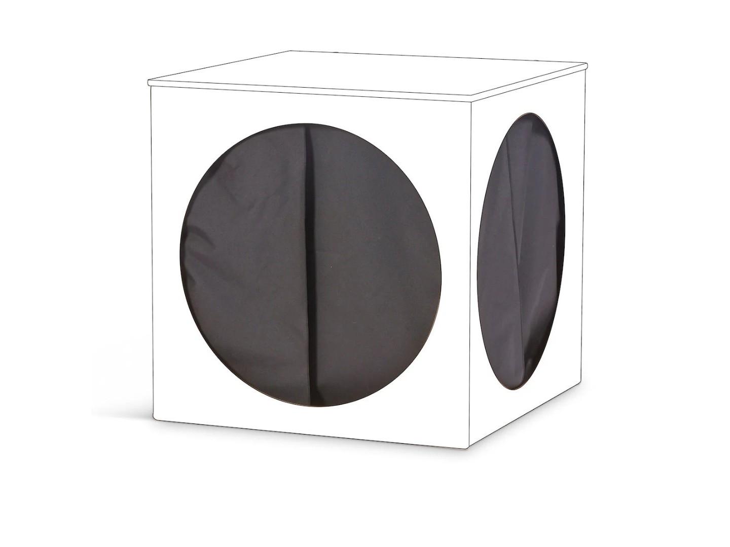 millhouse reading den showing the black optional cover that can be purchased