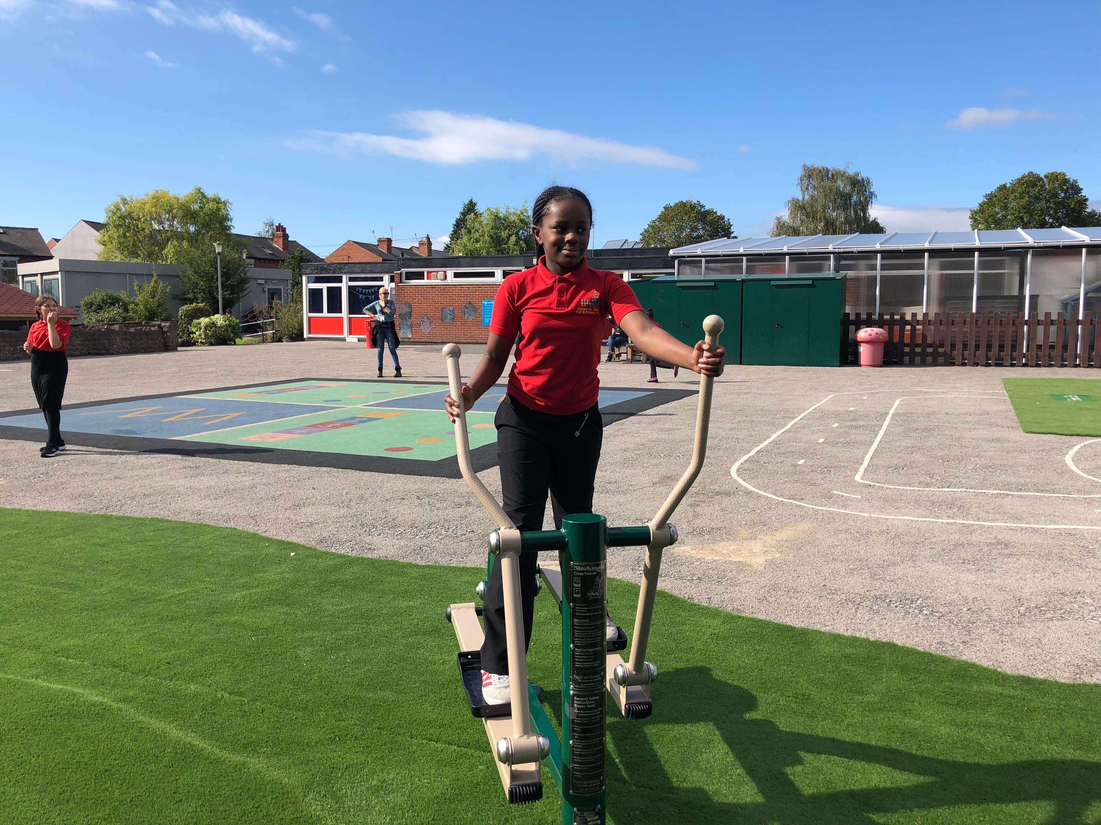 outdoor gym equipment