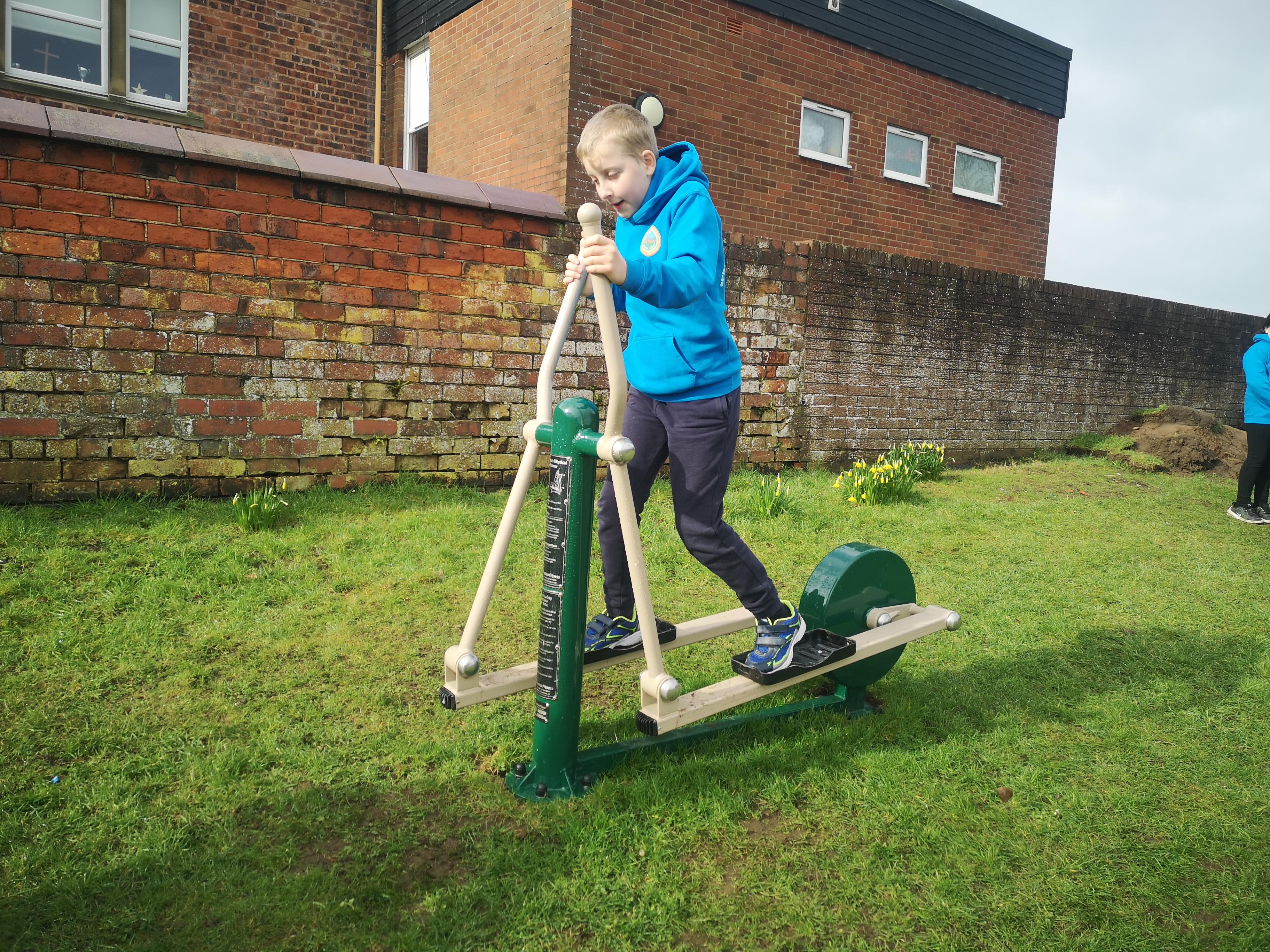 gym equipment for school playgrounds