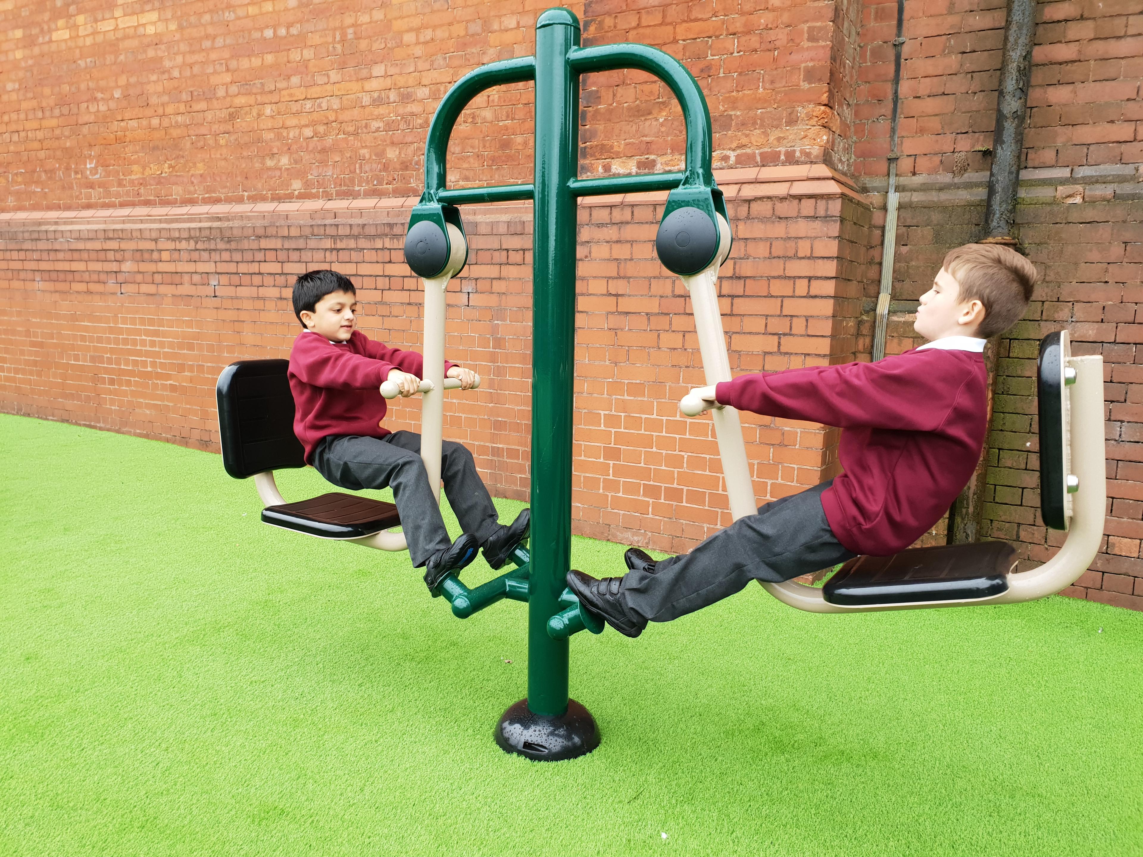 primary outdoor gym equipment