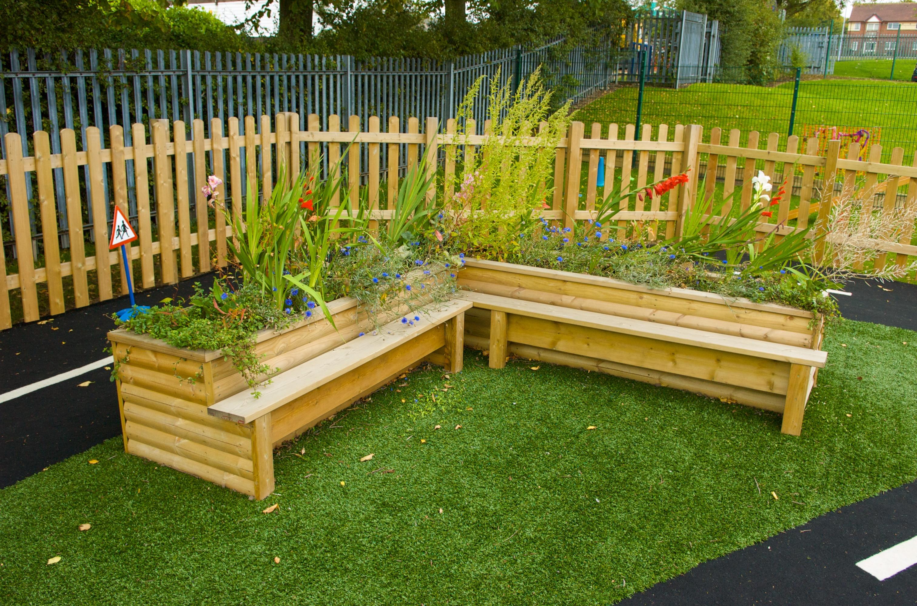 playground-gardening-for-schools