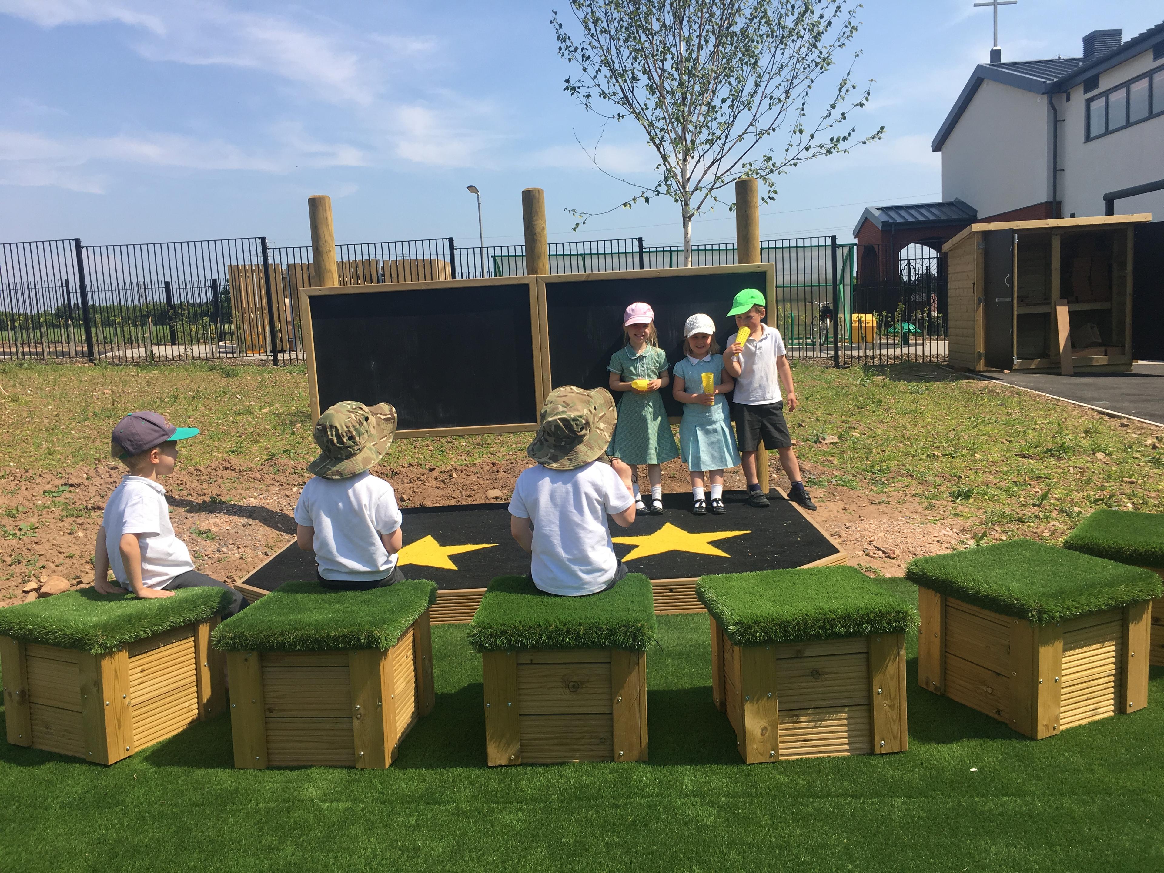 Performance Stage eyfs