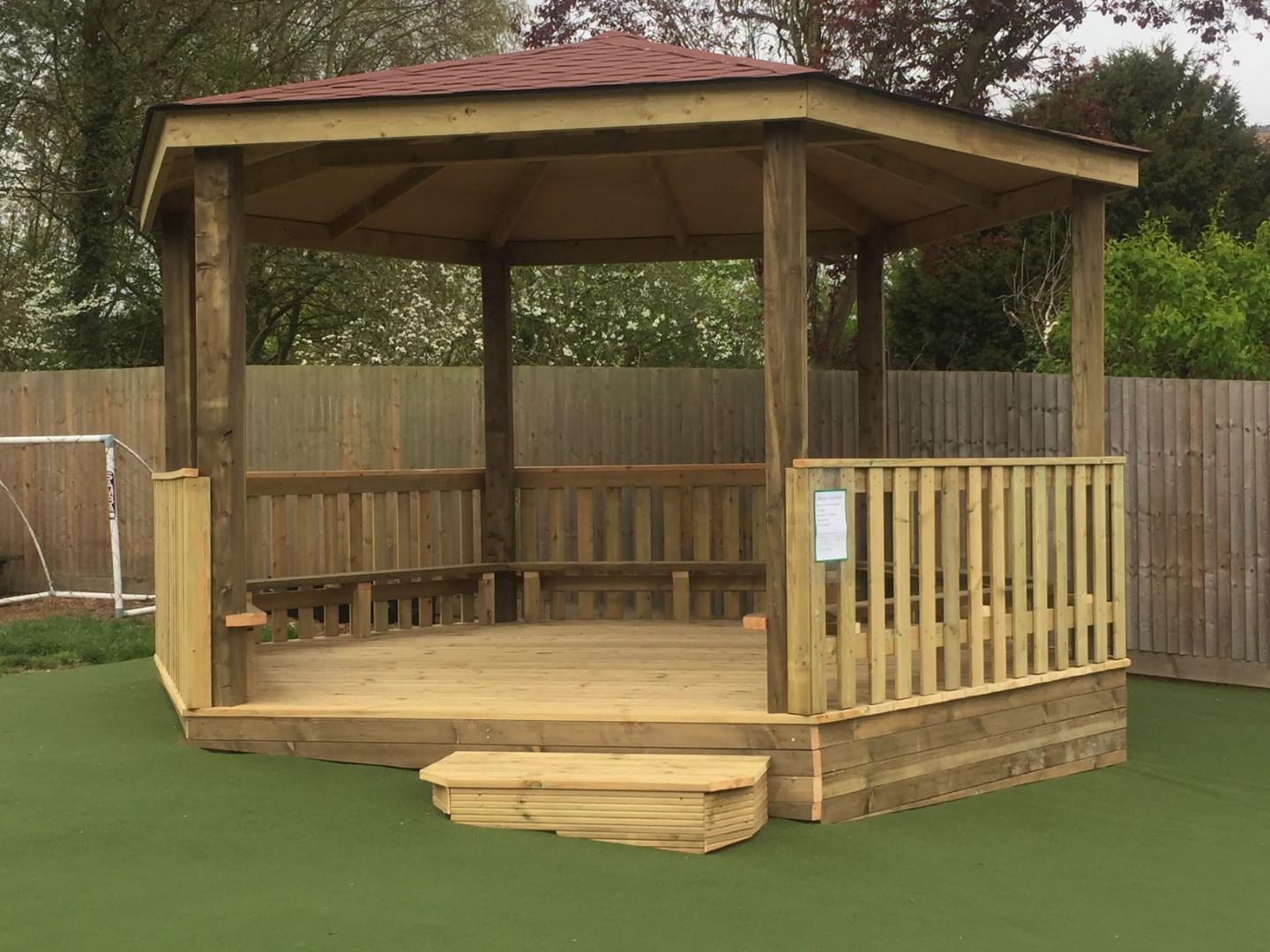 school outdoor classroom