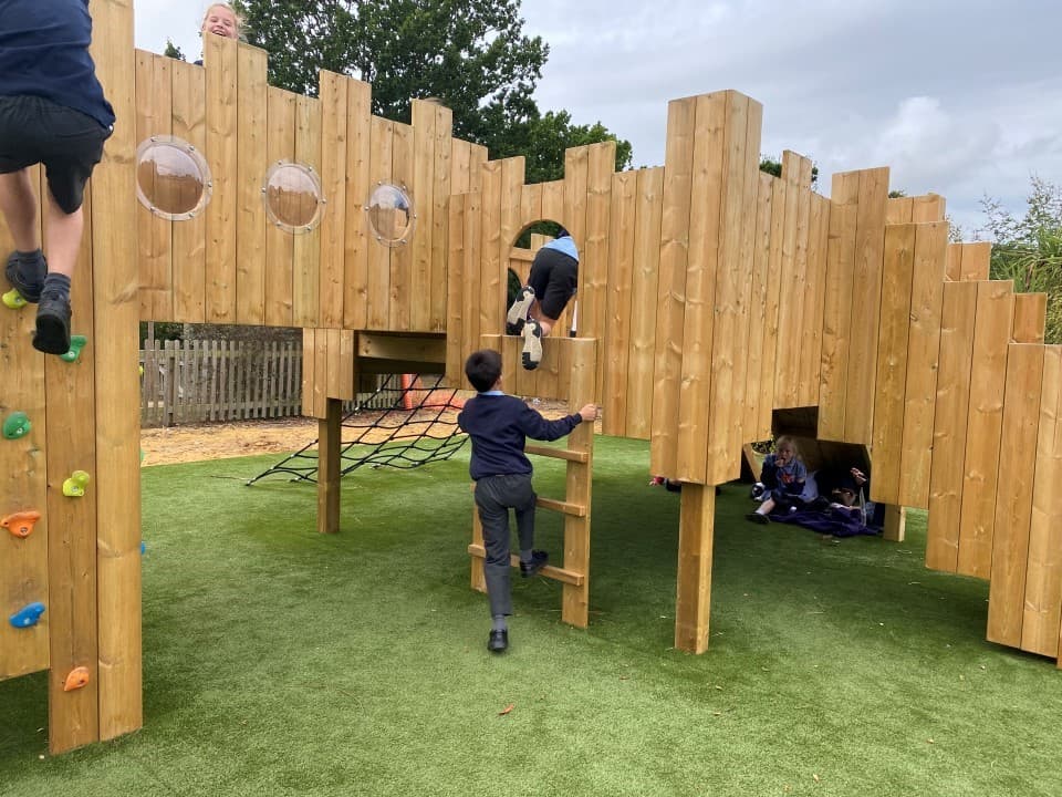 langley play castle