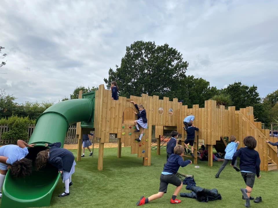langley play castle with a tube slide