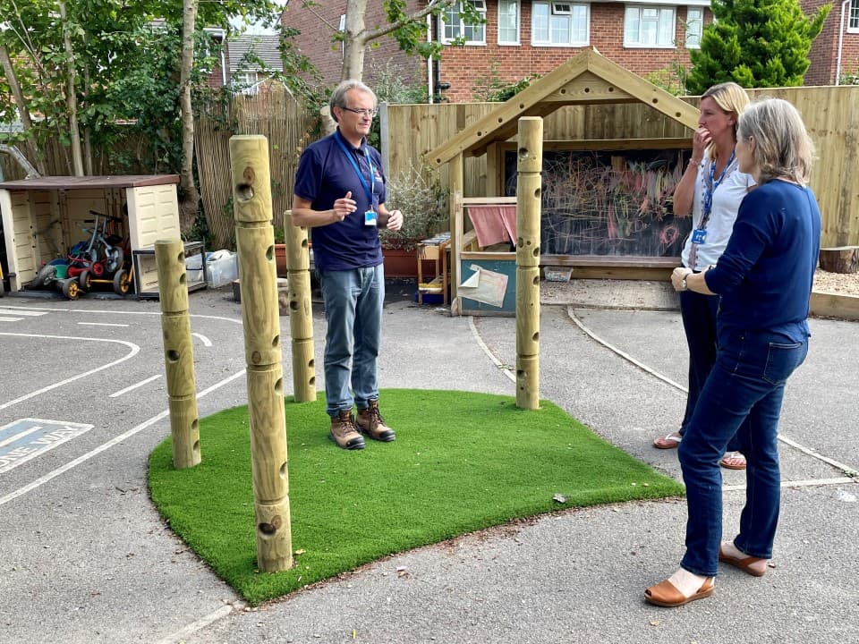 our sales consultant explains the benefits of our den making posts (set of 5) on our artificial grass surfacing