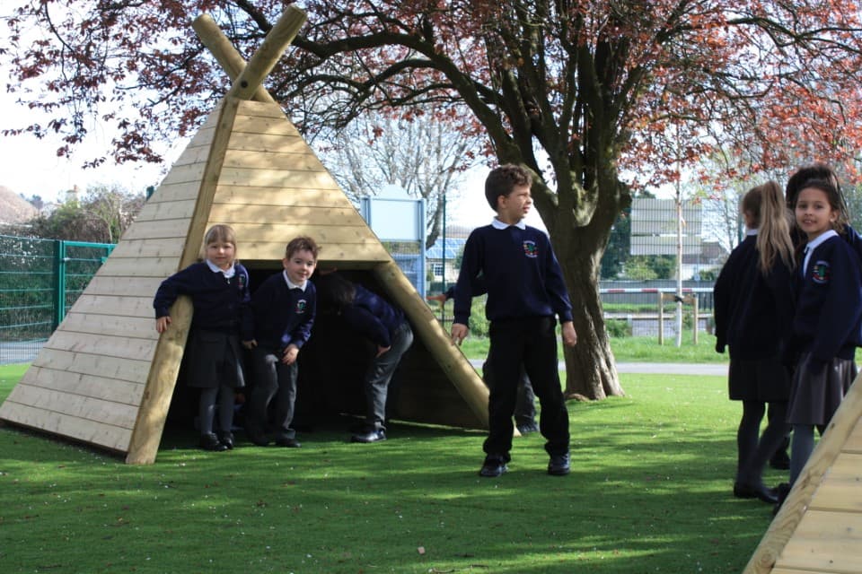 Den Making Play Equipment