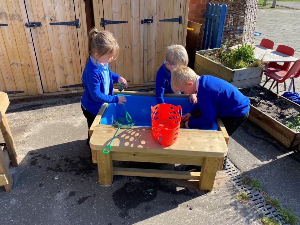 water table with lid on