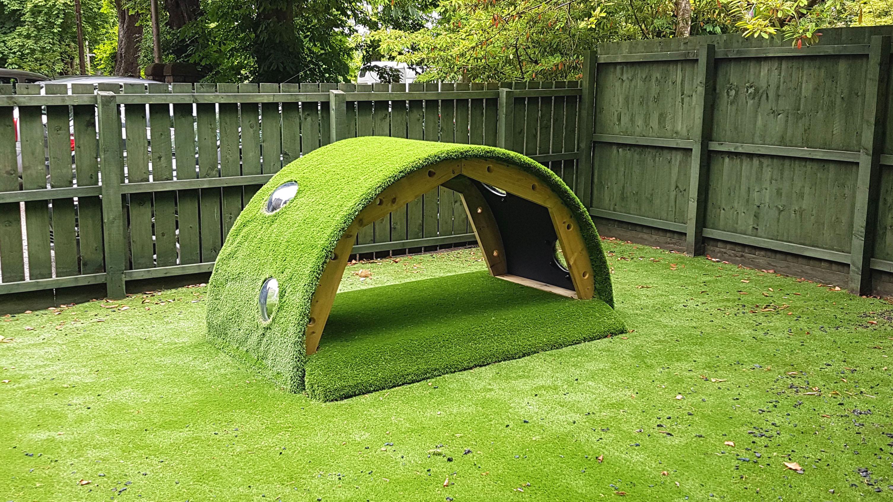 Hill Den