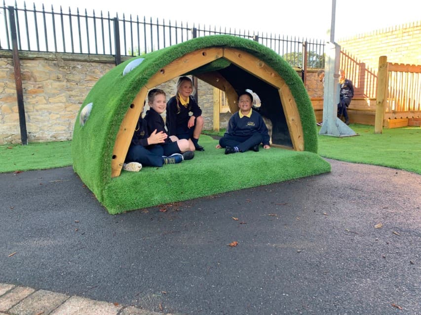 Playground Dens for Schools