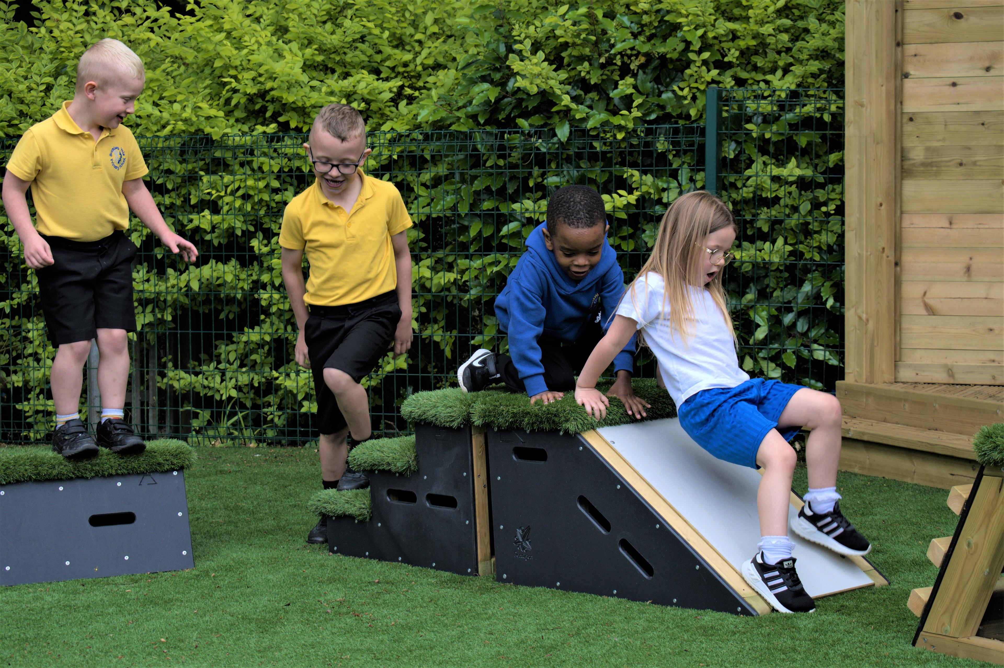 Outdoor movable-blocks-for-schools