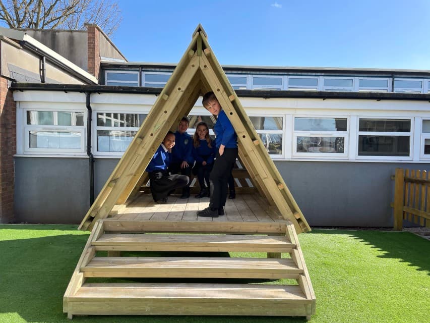 Forest Floor Learning Den