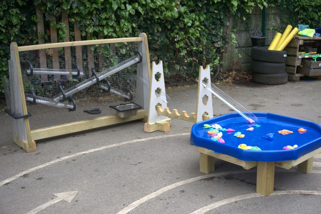 Our Buttermere Package consists of a Water Wall, Freestanding Water Channel Stands and a Mini Tuff Spot Table