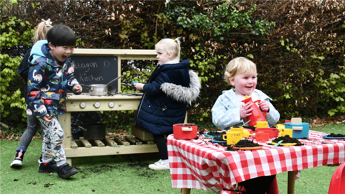 early years low cost mud kitchen