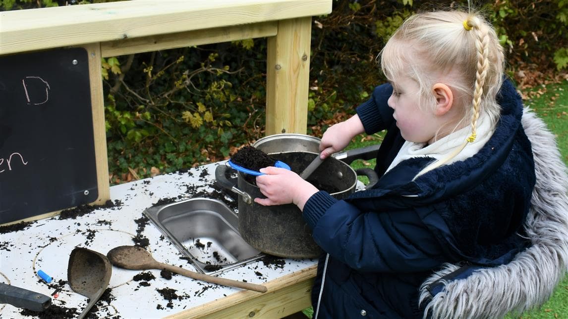 cheap mud kitchen for outdoor play spaces
