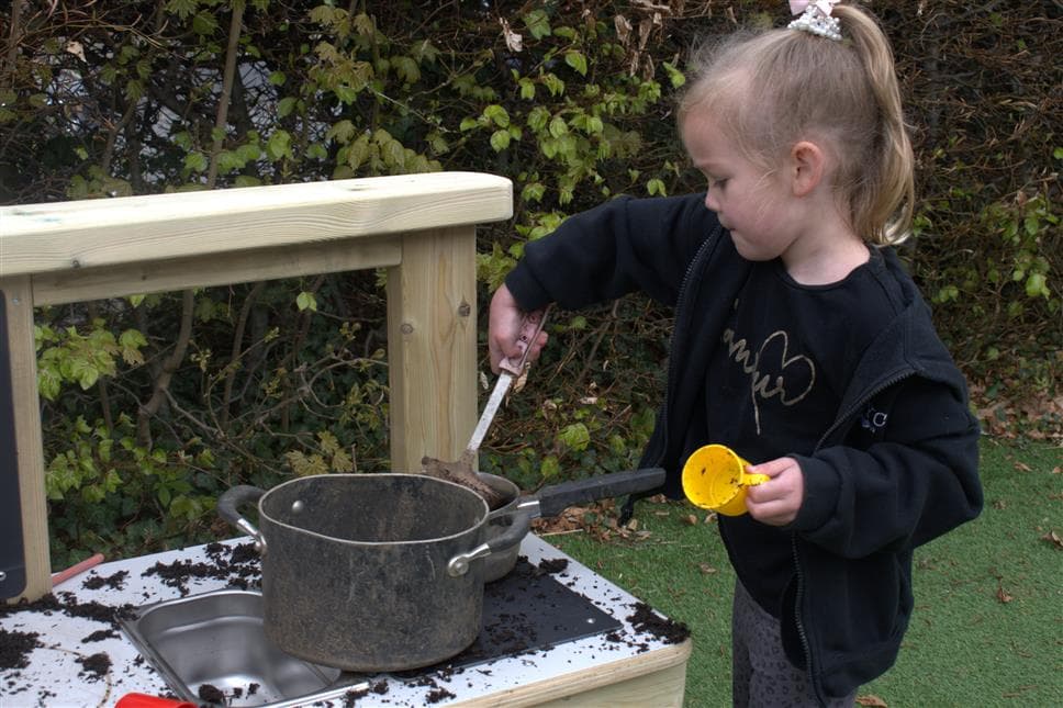 Outdoor mud kitchen for primary school settings