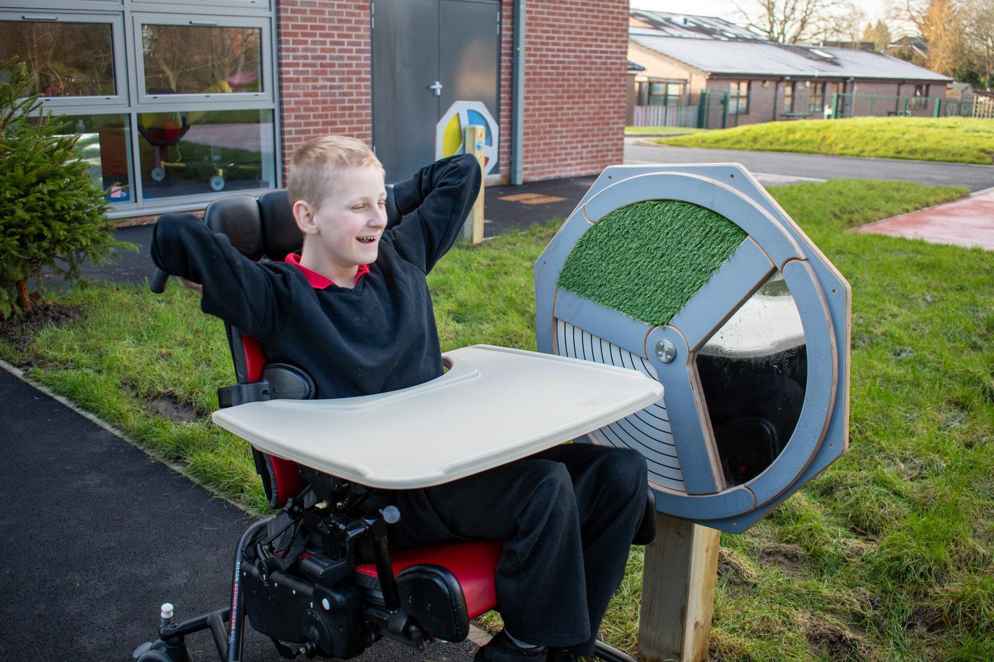 SEN Child with Touch Sensory Spinner