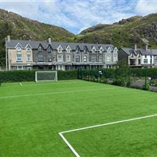 Creating a Community Sports Space in Ffestiniog!