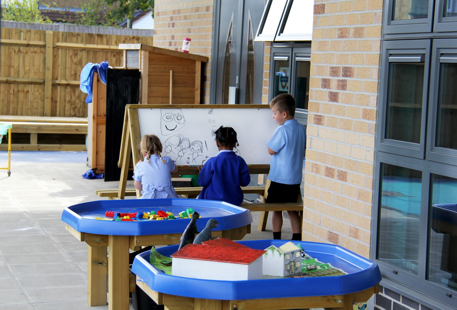 outdoor school play equipment