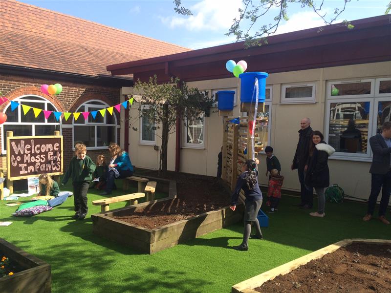 Moss Park Infants Outdoor Classroom