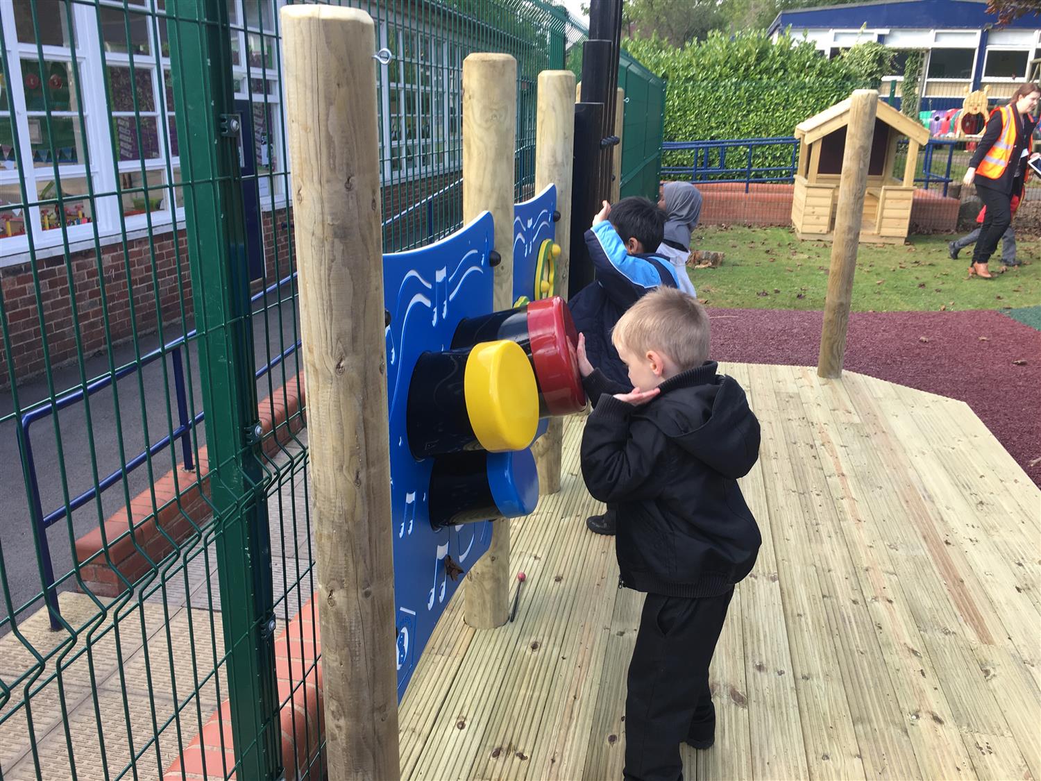 Paganel Primary Schools Outdoor Classroom Pentagon Play