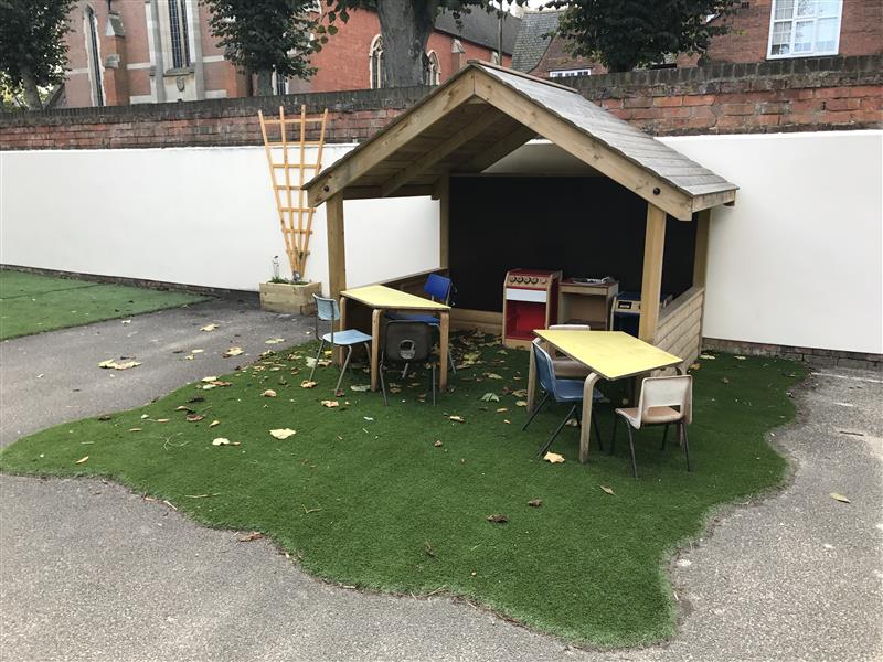 outdoor playhouse for schools