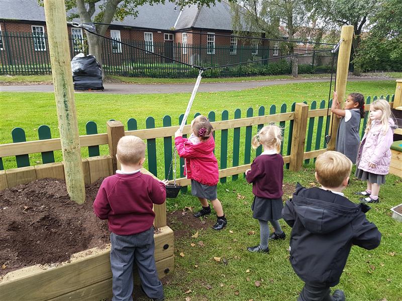 rope and pulley play equipment