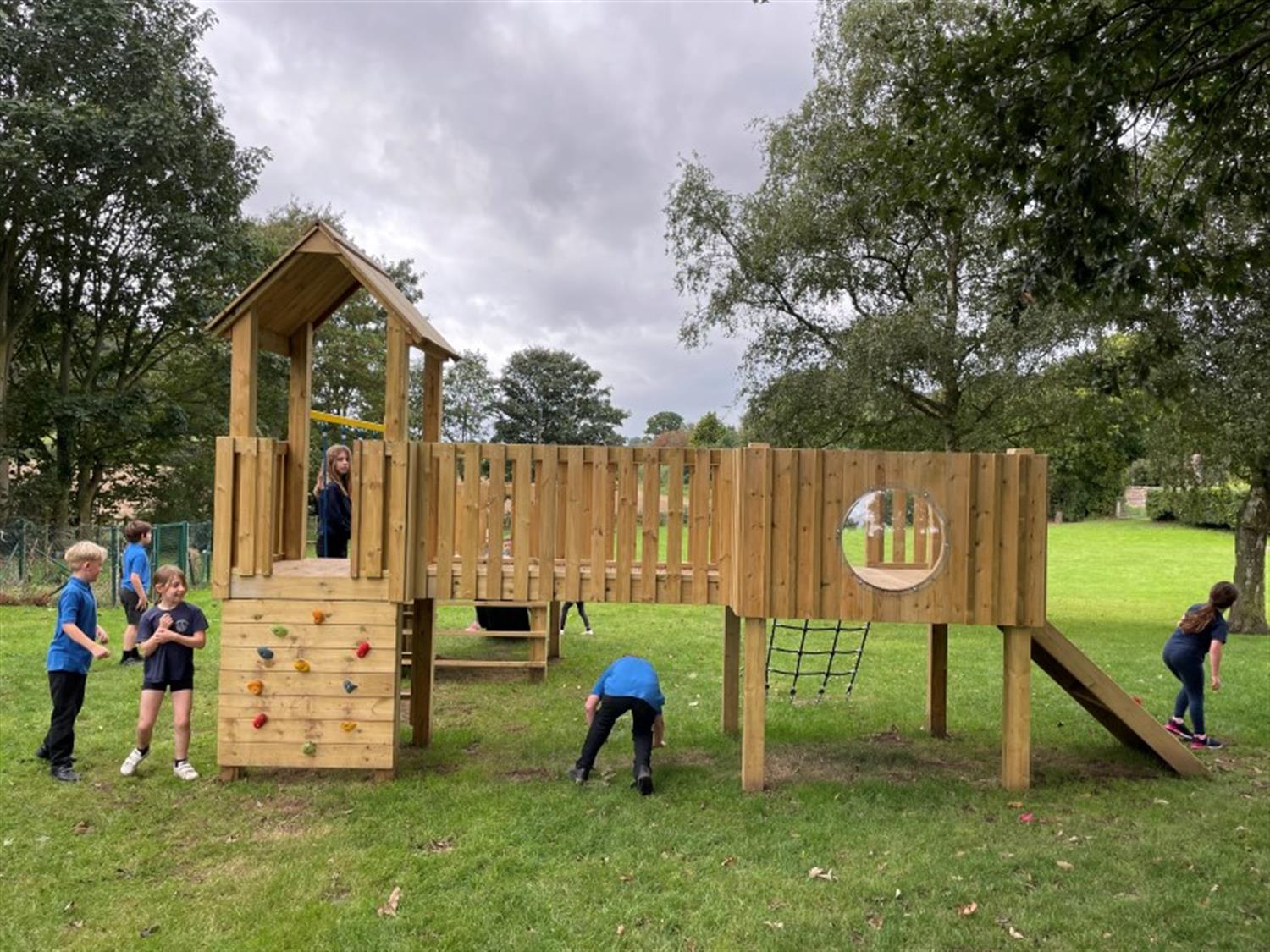 Play Tower for Bromesberrow St Mary’s CofE Primary | Pentagon Play