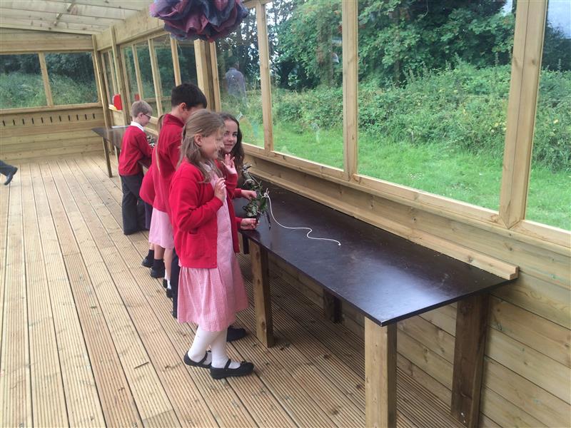 Heage Primary's Outdoor Classroom Lodge