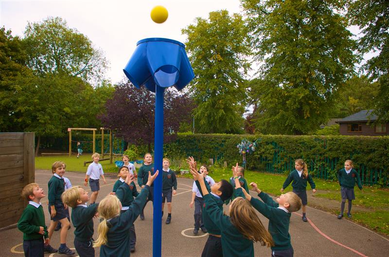 4-way-ball-chute-for-playgrounds