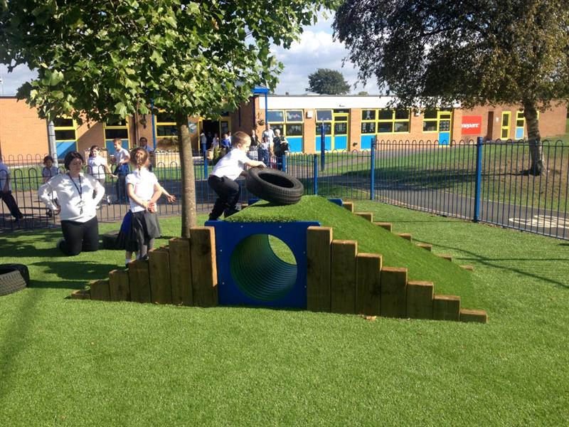 Climb through tunnel ideal for heavy work activities on your playground