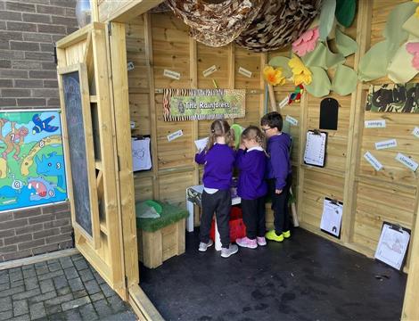 Den Making Equipment and Playhouses For Schools
