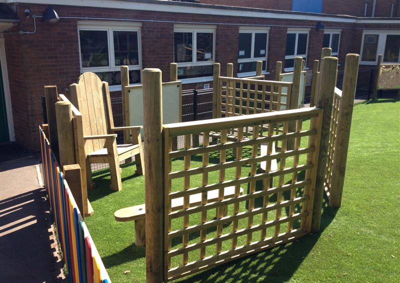 trellis screen fencing for schools