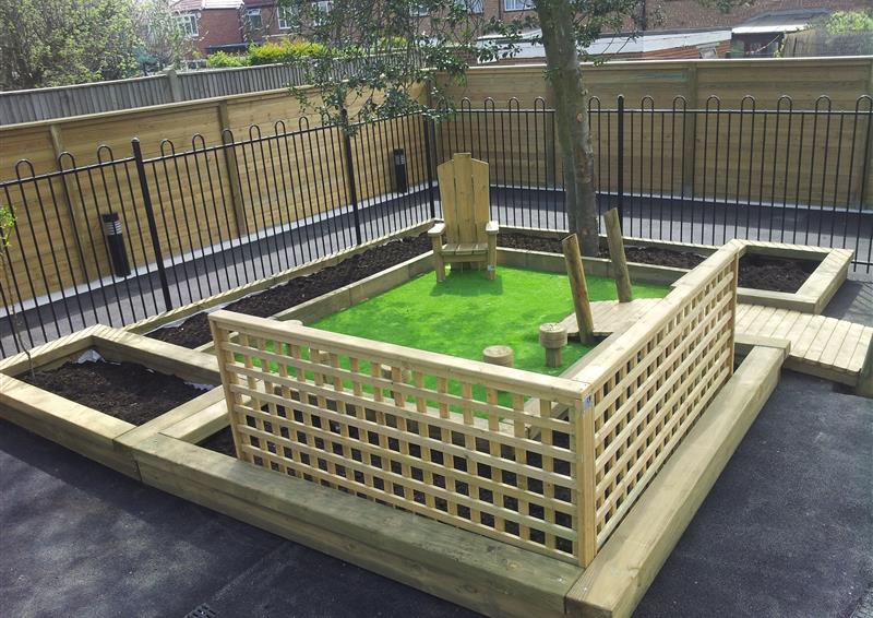 trellis screen for playgrounds