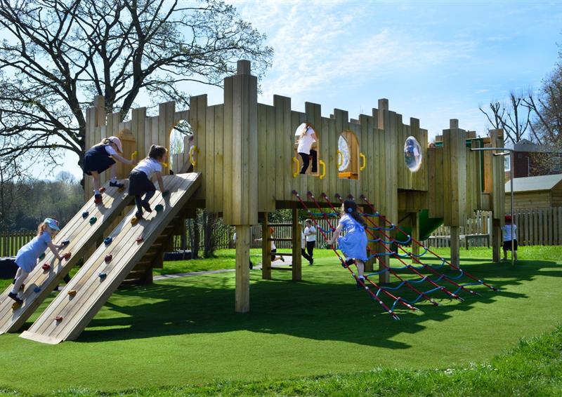 playground equipment for primary schools